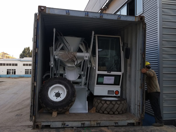 Aimix self loading concrete mixer to Russia 4